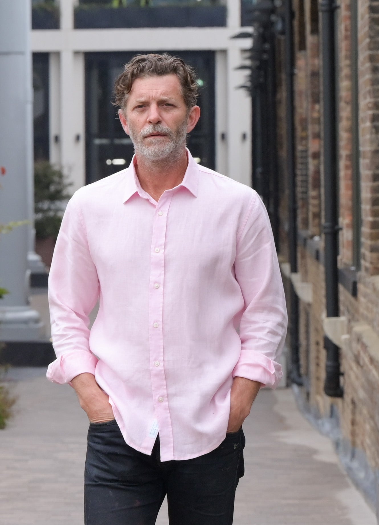 Light pink shop shirt outfit